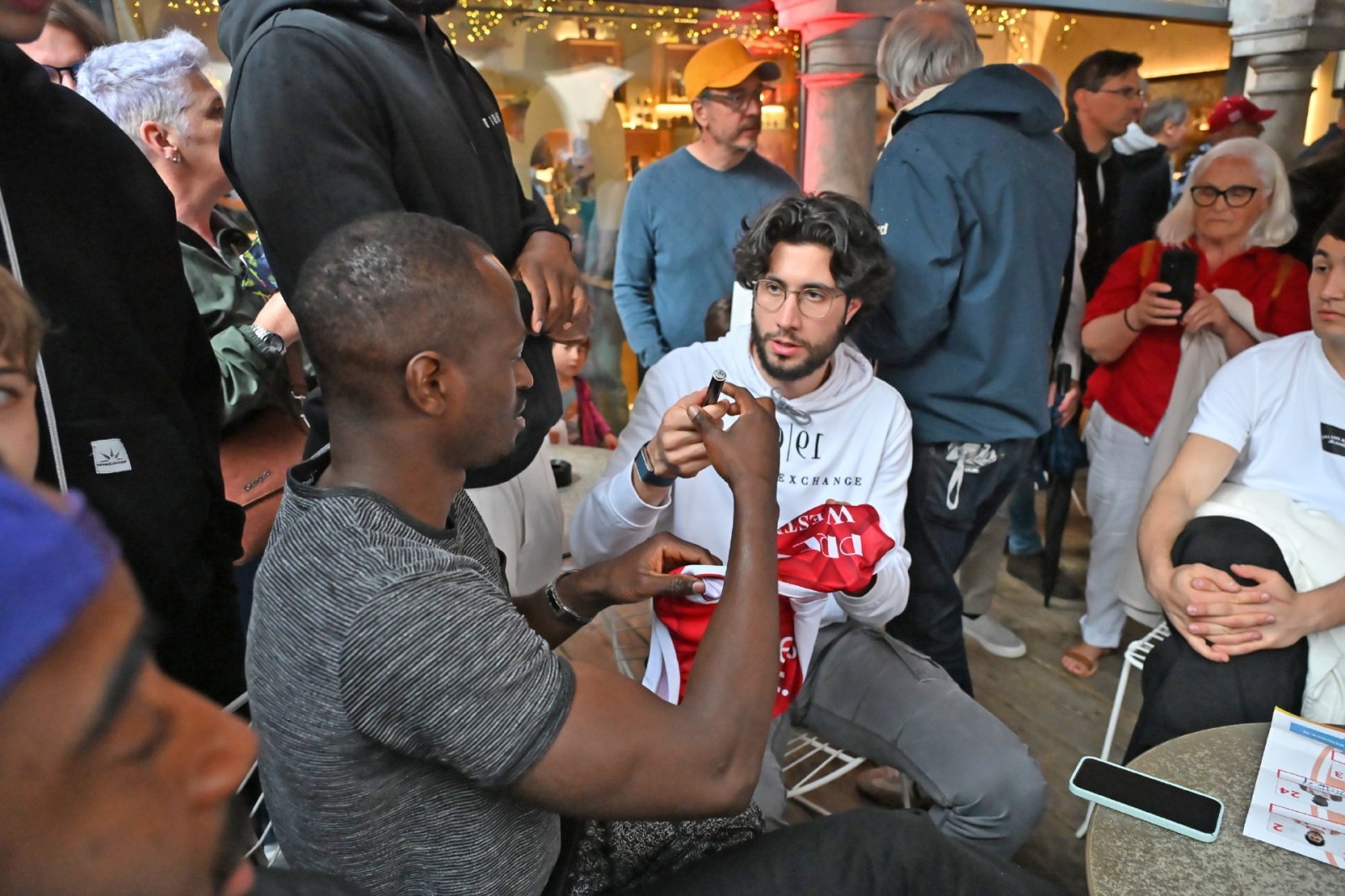 VARESE. FESTA OPENJOBMETIS PALLACANESTRO VARESE AL CAFFE’ BROLETTO NELLA FOTO FALL ALVITI