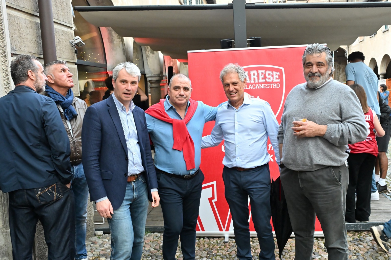 VARESE. FESTA OPENJOBMETIS PALLACANESTRO VARESE AL CAFFEÕ BROLETTO NELLA FOTO MALERBA GALIMBERTI FERRAIUOLO BALLERIO
