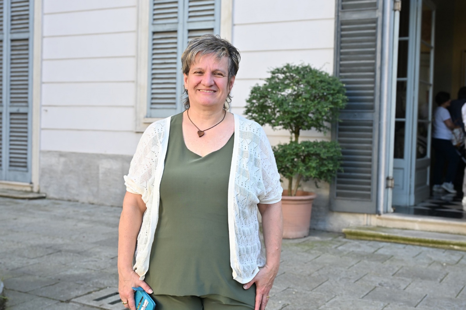 CASTELLANZA. ELEZIONI AMMINISTRATIVE 2025. ELETTO SINDACO CRISTINA BORRONI, FESTEGGIAMENTI IN SEDE PARTITO/LISTA E VARIE IN MUNICIPIO