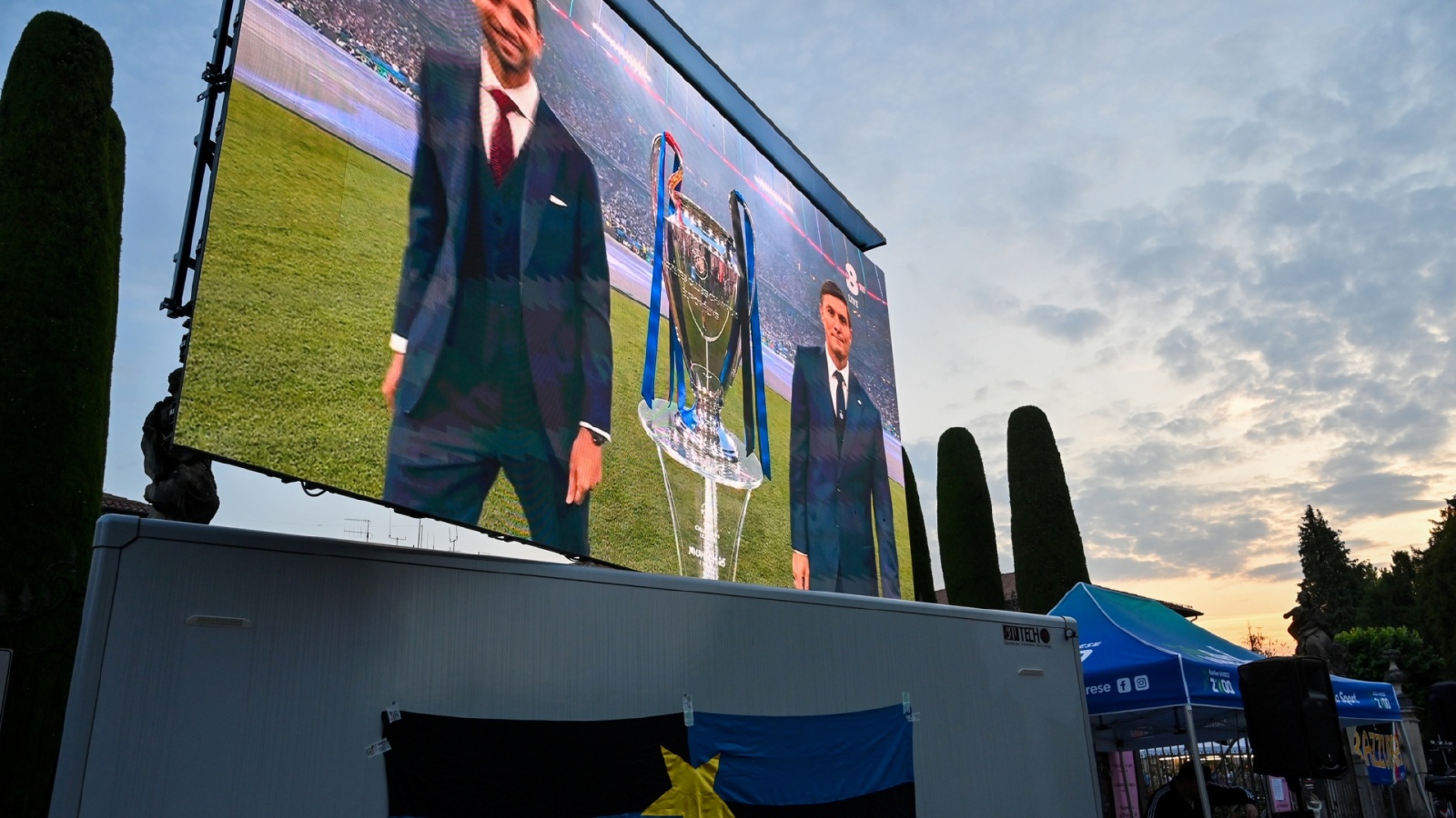 VARESE MAXISCHERMO A VILLA RECALCATI PER LA FINALE DI CHAMPIONS LEAGUE 2025 INTER VS. PSG NELLA FOTO