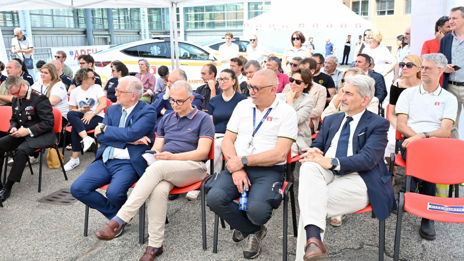 VARESE. PRESENTAZIONE BILANCIO AREU E FESTEGGIAMENTI PER 15 NUMERO UNICO DÕEMERGENZA, NUE IN SEDE AREU, OSPEDALE DI CIRCOLO NELLA FOTO