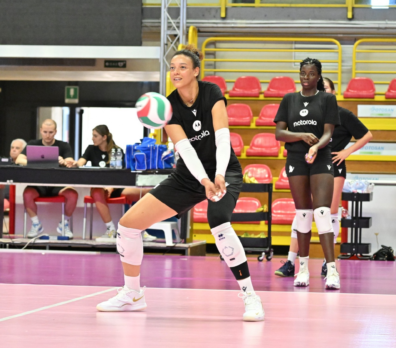 BUSTO ARSIZIO RADUNO ALLENAMENTO UYBA VOLLEY BUSTO NELLA FOTO