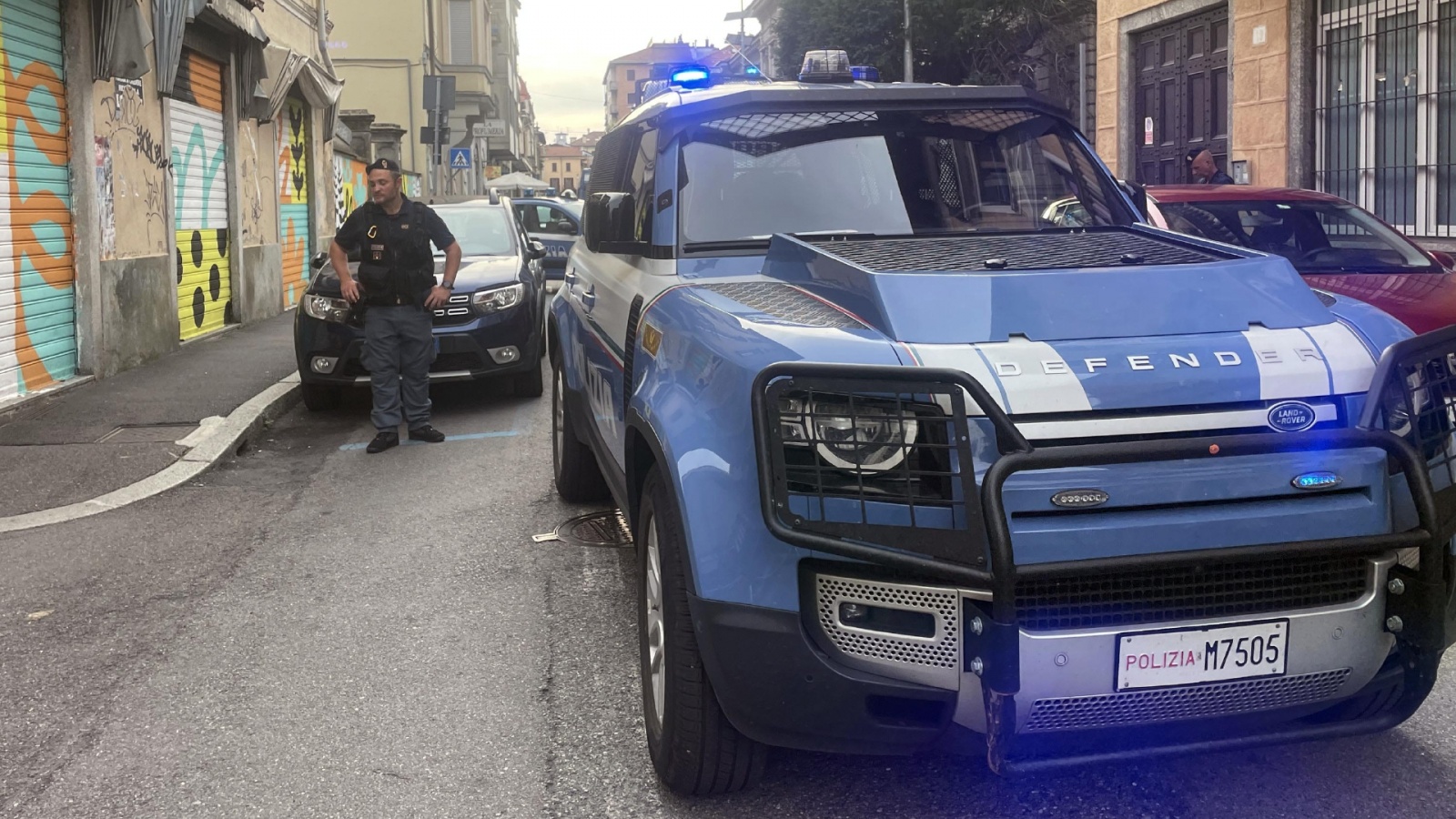 VARESE. CONTROLLI POLIZIA DI STATO, SQUADRA MOBILE E REPARTO MOBILE, IN VIA COMO
