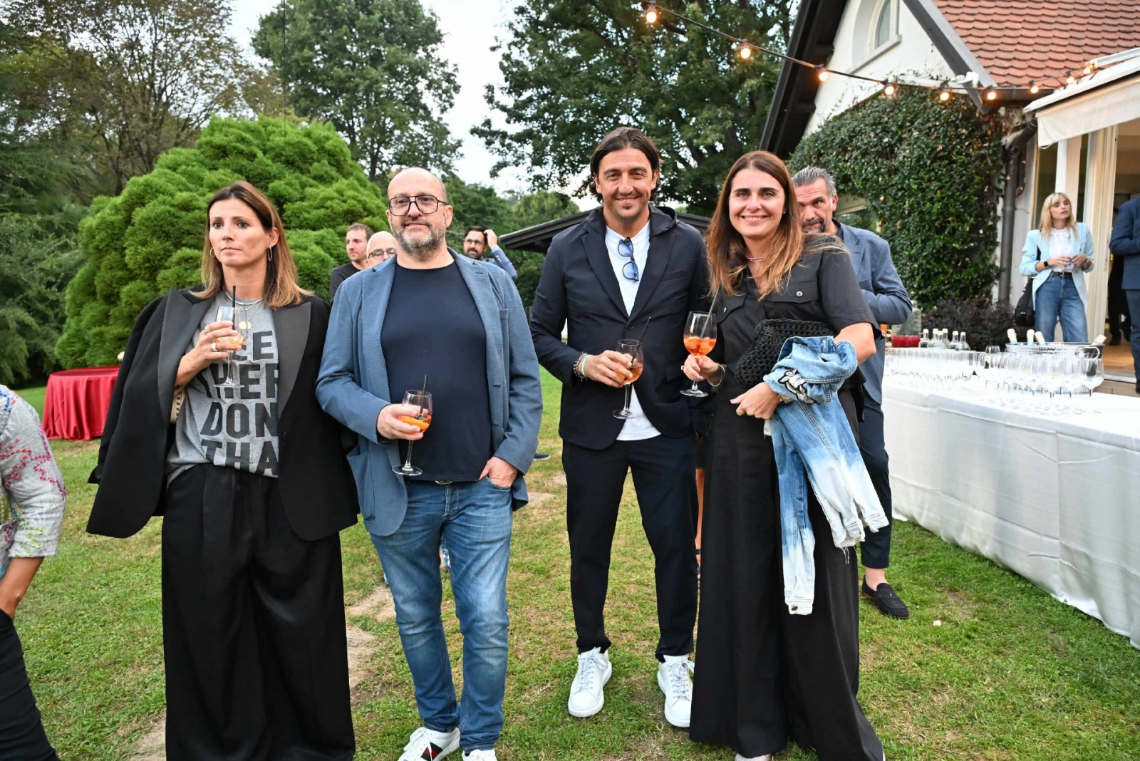 MONVALLE. PRESENTAZIONE SQUADRA E MAGLIE OPENJOBMETIS PALLACANESTRO VARESE 2025 2026 A VILLA IL GERANEO NELLA FOTO
