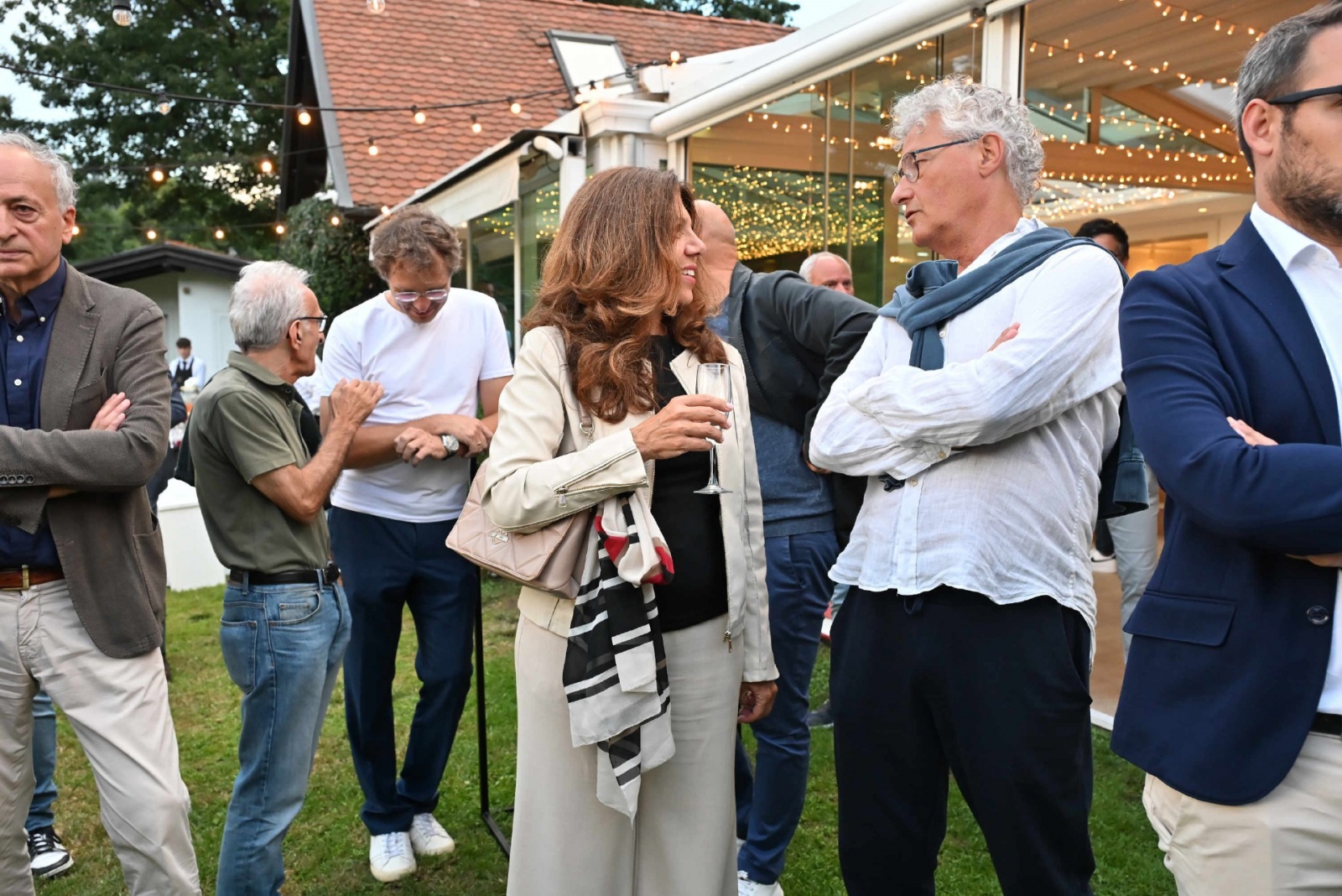 MONVALLE. PRESENTAZIONE SQUADRA E MAGLIE OPENJOBMETIS PALLACANESTRO VARESE 2025 2026 A VILLA IL GERANEO NELLA FOTO