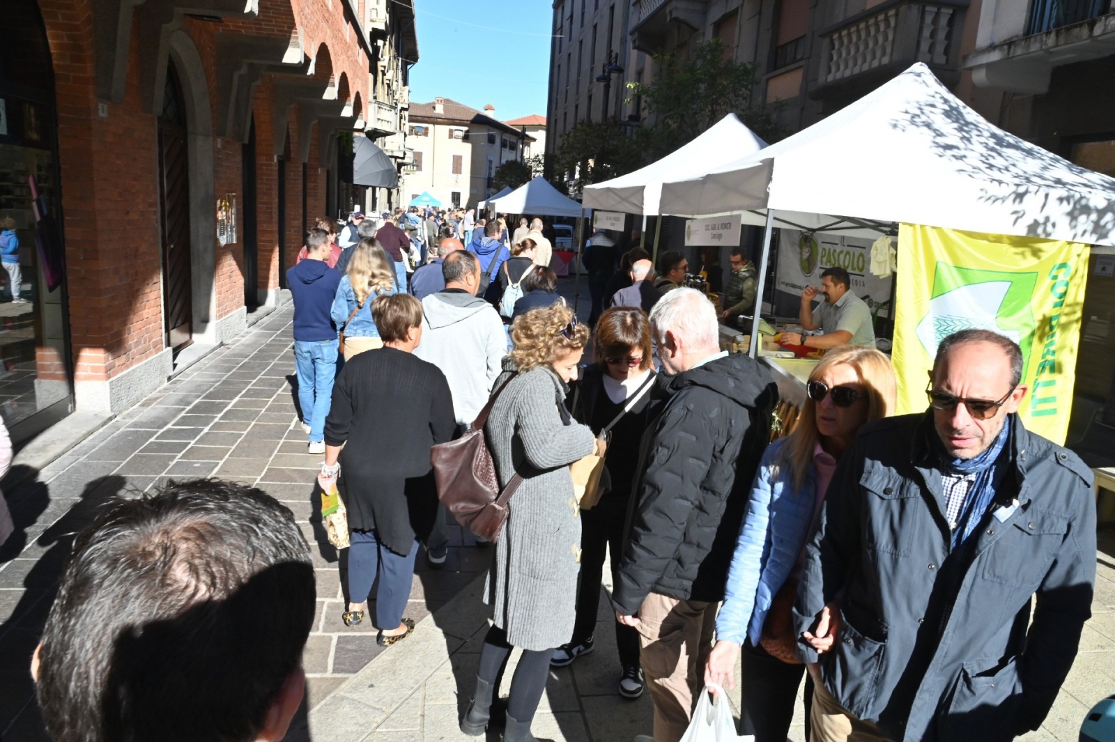 BUSTO ARSIZIO INAUGURAZIONE E STAND AGRIVARESE 2025 A BUSTO ARSIZIO