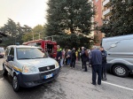 Un incendio in una palazzina di quattro piani ha causato la morte di tre persone, la scorsa notte, a Cornaredo, nel Milanese, 11 ottobre 2025. A perdere la vita nell'incendio sono stati un uomo e una donna, rispettivamente di 88 e 85 anni, anziani genitor