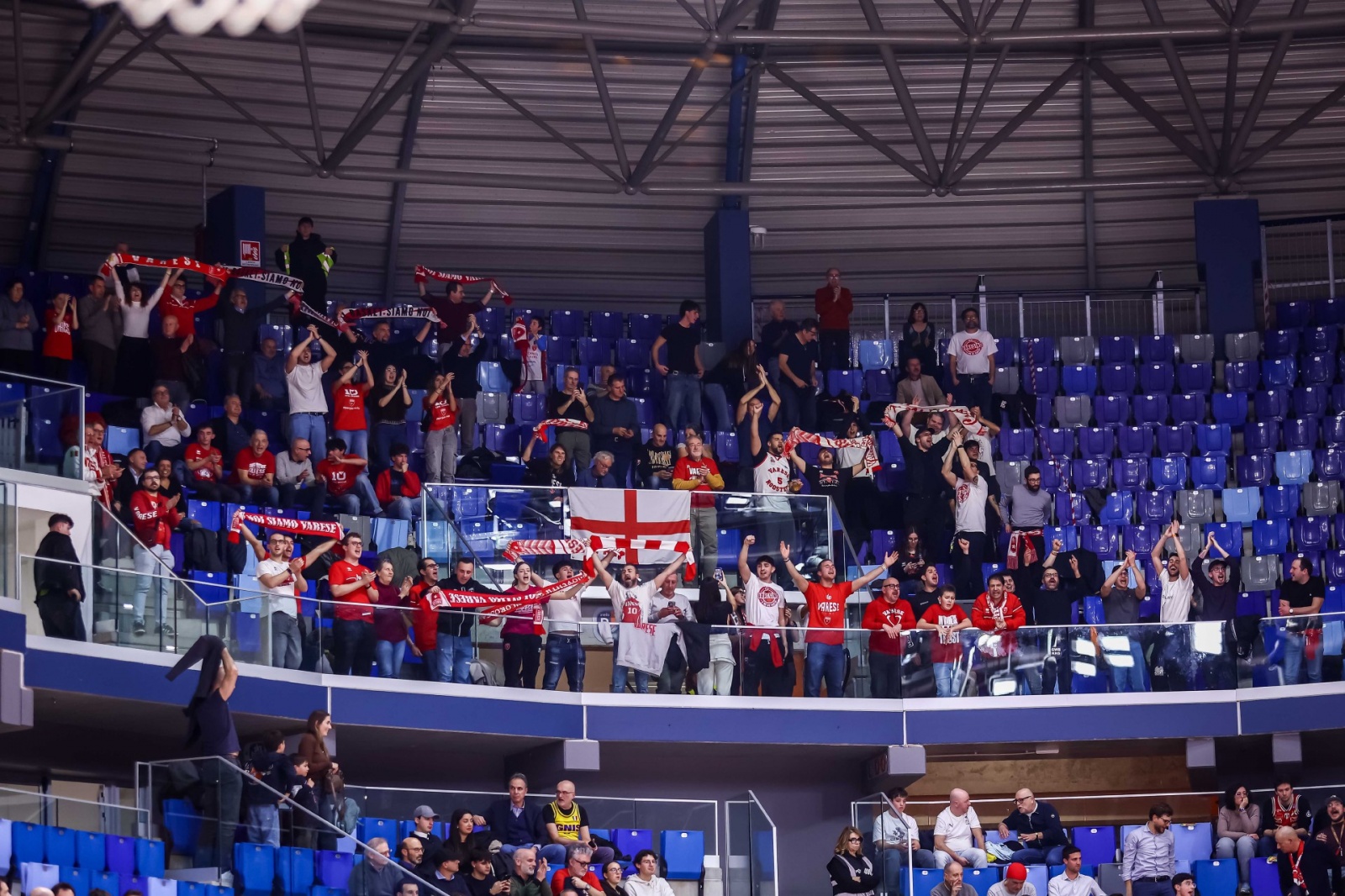 Tifosi varese EA7 Emporio Armani Milano - Openjobmetis Varese Legabasket Serie A Unipol 2025/2026 17a giornata Milano, 26/01/2025 Foto Susanna Arioli / Ciamillo-Castoria