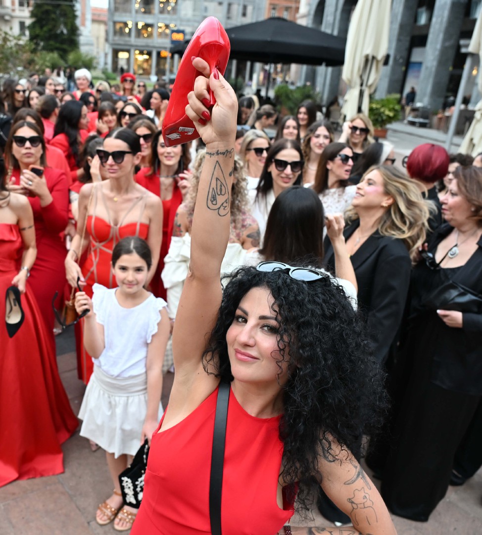 VARESE. EVENTO BENEFICO C.A.O.S. ORGANIZZATO DA ANNA DEL BAR RISTORANTE BASILICO PER LA PROIEZIONE DE ÒIL DIAVOLO VESTE PRADA 2Ó CON ADELE PATRINI, PROF.SSA FRANCESCA ROVERA E EMANUELE MONTI AL MIV, MULTISALA VARESE