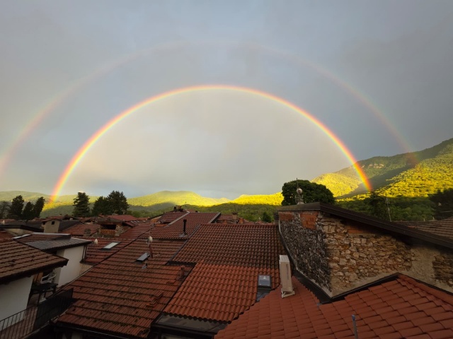 Doppio arcobaleno a Castello Cabiaglio