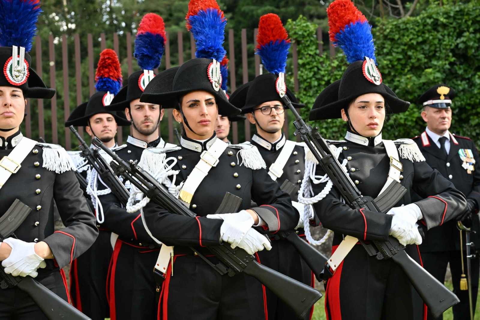 VARESE. FESTA ARMA DEI CARABINIERI 2026 PRESSO IL COMANDO PROVINCIALE DI VIA SAFFI ALLA PRESENZA DEL COLONNELLO MARCO GAGLIARDO, PREFETTO SALVATORE PASQUARIELLO, GOVERNATORE ATTILIO FONTANA