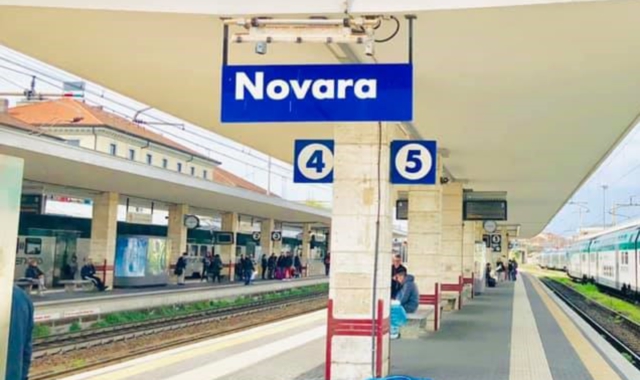 La stazione di Novara dove la baby gang compiva atti di bullismo (Foto Redazione)