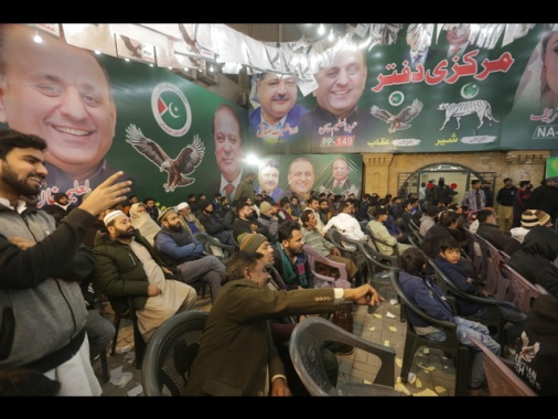 Pakistan:tv, in testa i candidati legati a ex premier Khan
