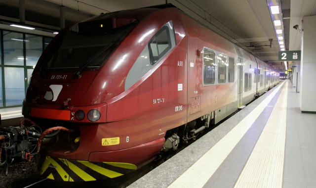 L’aggressione è avvenuta su un treno Malpensa Express (foto Archivio)