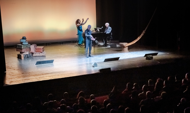 Lo spettacolo in scena al Teatro di Varese (foto Matteo Canevari - Agenzia Blitz)