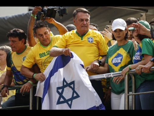 Bolsonaro, 'Netanyahu mi ha invitato ad andare in Israele'