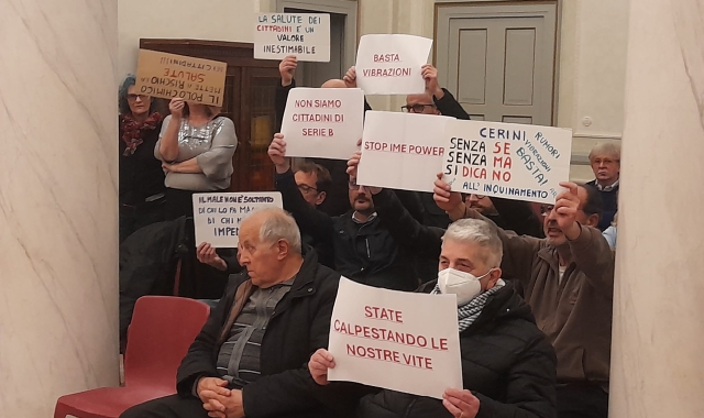 Centrale elettrica e Sieco: proteste a Castellanza
