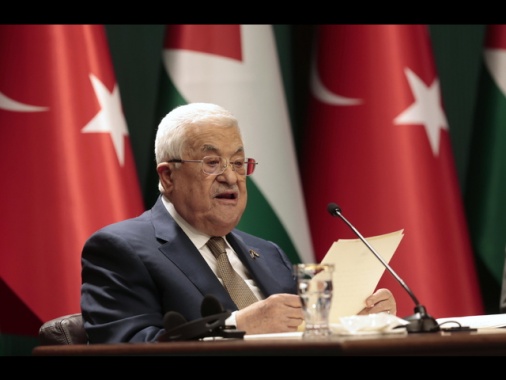 Abu Mazen approva il nuovo governo dell'Anp