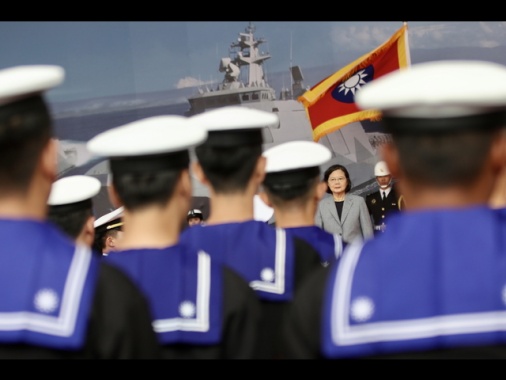 Cina, Usa fermino tutte le interazioni militari con Taiwan