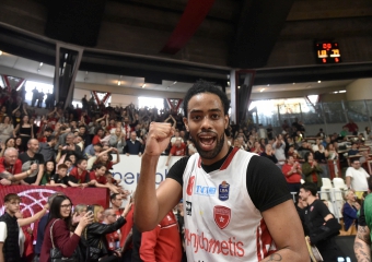 Basket, Varese in trionfo: salvezza più vicina