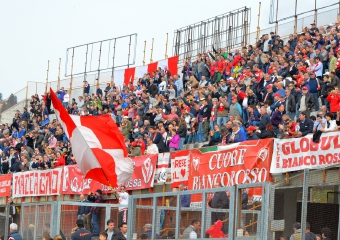 Varese, stadio: chiusi i distinti, tifosi in tribuna