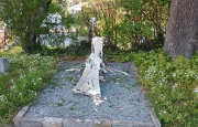 Vandalizzato il monumento per le vittime delle Foibe, la visita di Frassinetti