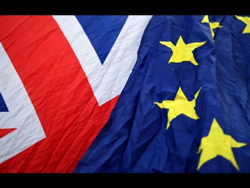 L'Ue propone di 'superare' la Brexit, almeno per i giovani