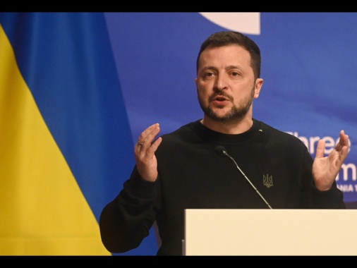 Ucraina, Zelensky ringrazia il Senato americano: 'Aiuti vitali'