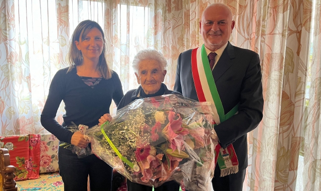 La centenaria Angelina Betti (Foto Redazione)