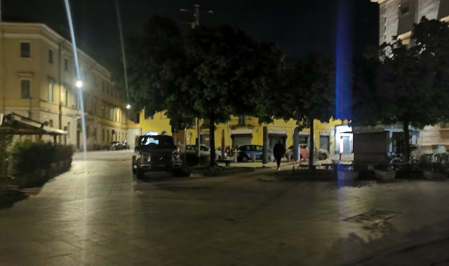 Piazza Beccaria nelle ore piccole