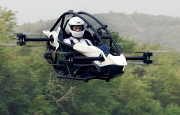 «Ecco l’auto volante»: dalla Svezia a Busto in viaggio sul drone