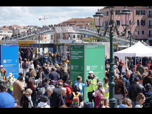 Ticket a Venezia, 17.130 i turisti giornalieri paganti