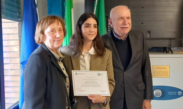 La vincitrice Giorgia Cerrattani (Foto Università dell’Insubria)
