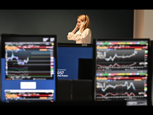 Borsa: l'Europa resta tonica dopo Wall Street, Milano +0,8%