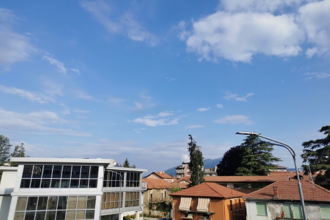 Varese col sole. Ma nuvole in agguato