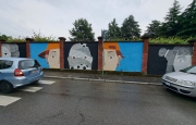 Gallarate, studenti in strada per salvare il murales