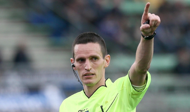 Calcio, dismesso l'arbitro Minelli