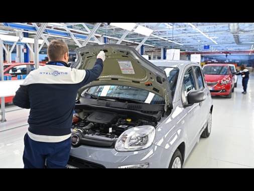 Nuovo stop a Mirafiori dal 15 luglio al 25 agosto