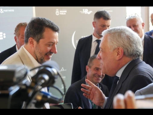 Tajani, patrioti ininfluenti. Lega, imbarazzante votare con Pd