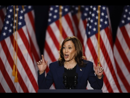 Harris, 'Project 2025 di Trump è un ritorno al passato buio'