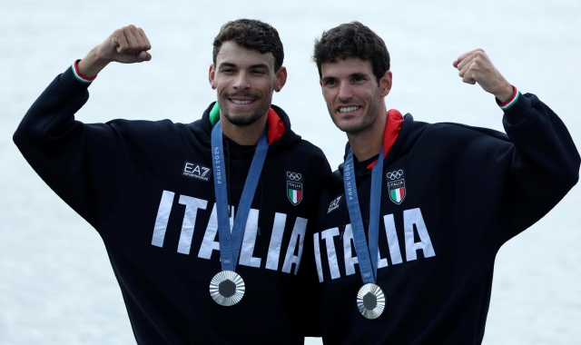Gabriel Soares e Stefano Oppo sul podio (foto Maxim Shipenkov/EPA)
