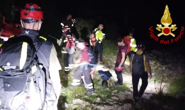 L’intervento dei soccorritori nella notte