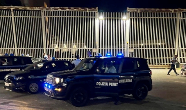 Il sovraffollamento carcerario è da anni una piaga di via per Cassano, condivisa però da tutti gli istituti penitenziari d’Italia