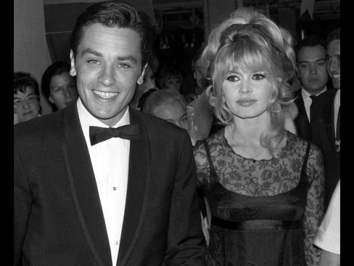 Brigitte Bardot, devastata dalla scomparsa di Alan Delon