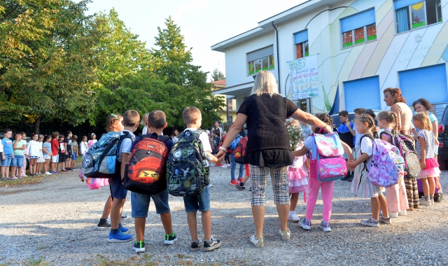 Il primo giorno di scuola, lo scorso anno, alla Settembrini di Varese