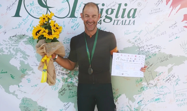 Moreno Garcia primo al traguardo della 1001 Miglia