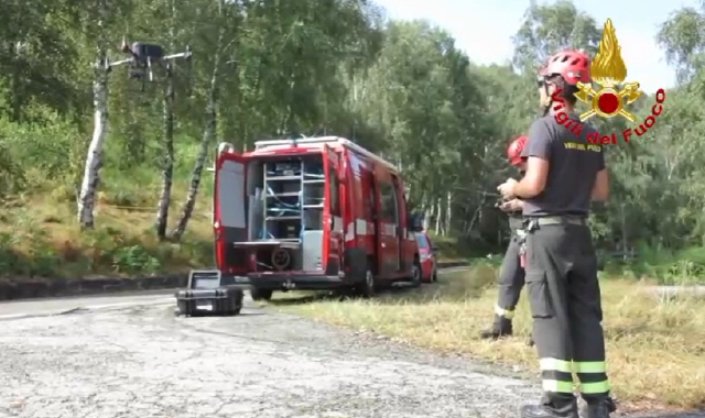 Le ricerche della donna di 89 anni scomparsa alla Forcora proseguono ininterrottamente anche con i droni dei vigili del fuoco