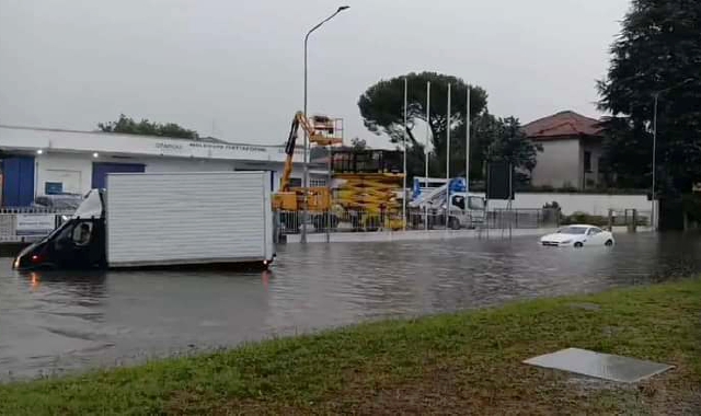 Allagamenti a Borgomanero (Facebook Meteo Novara Provincia)