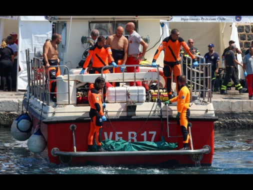 ++ Ex comandante Bayesian, 'la nave oltre limiti operativi' ++