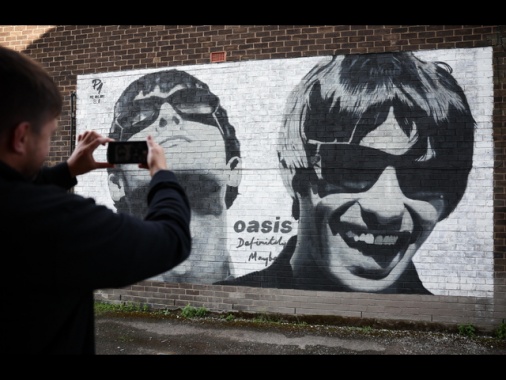 Oasis, fan in delirio per l'acquisto dei biglietti per il tour